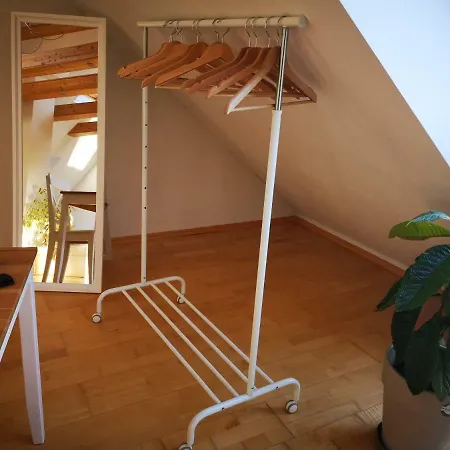 Comfortable In Cozy House Planegg