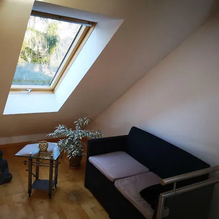 Comfortable In Cozy House *