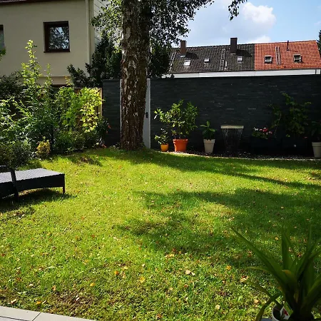 Apartman Comfortable In Cozy House Planegg