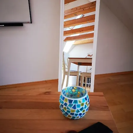 Apartman Comfortable In Cozy House Planegg