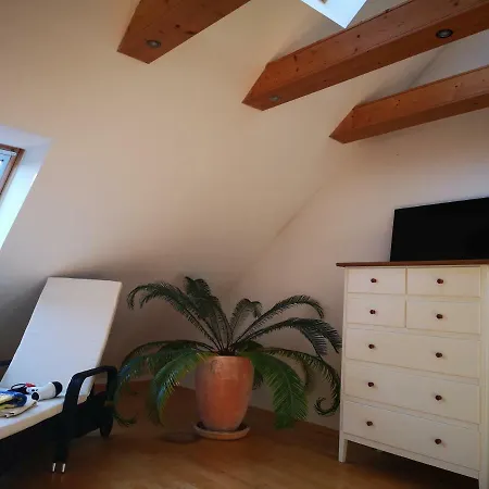 Comfortable In Cozy House Planegg